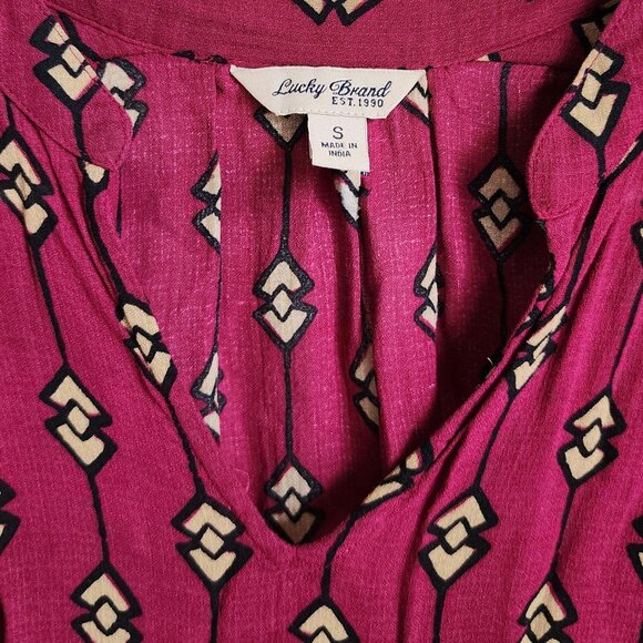 LUCKY BRAND Diamond Patterned Burgundy Boho Top - Picture 3 of 3